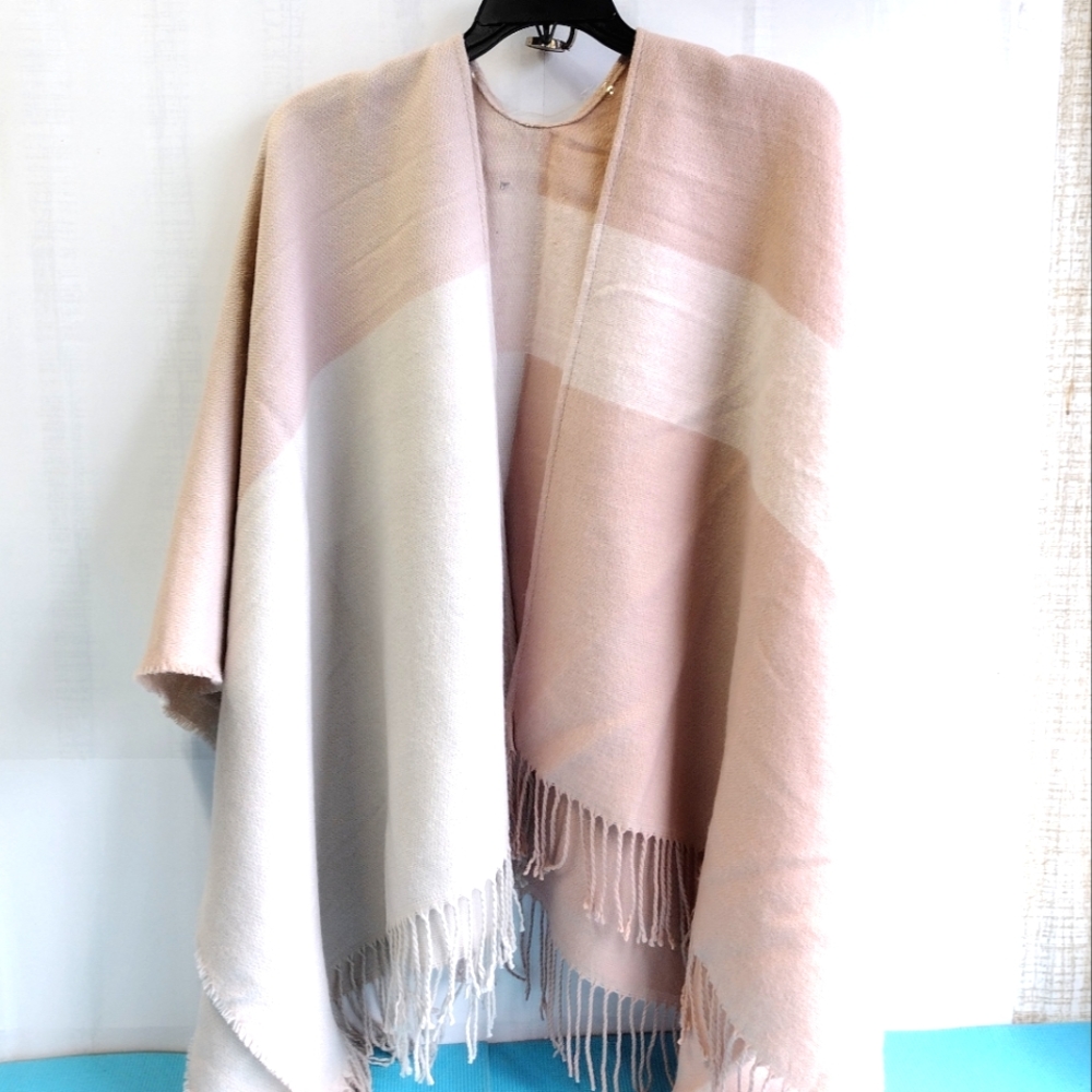 Soia & Kyo Open Front Cardigan Poncho O/S